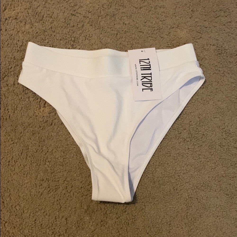 New 12th Tribe White Bikini Bottoms size small